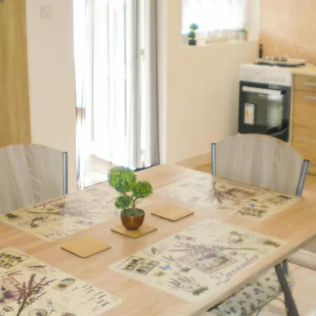 Nice In Balatonenred W/ 2 Bedrooms *