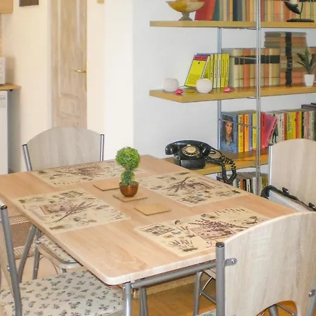 Nyaraló Nice In Balatonenred W/ 2 Bedrooms Balatonendréd